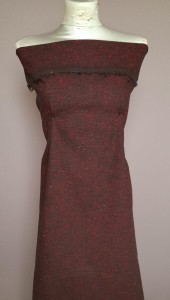 Wełna czarna tweed.